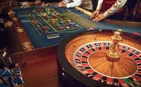 Sportsbook အားကစားလောင်းကစား ဖုတ်ဘောလ်နှင့် Esports